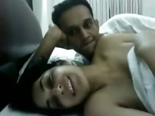 घुमाउरो पोर्नस्टार म ...