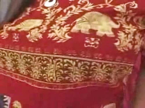लोभ्याउने श्यामला बे ...