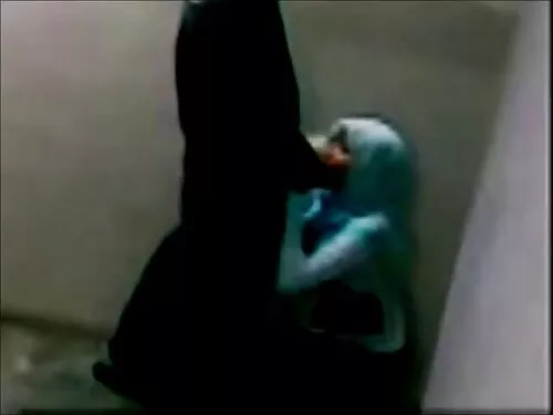एउटा पुतली जस्तो देख ...